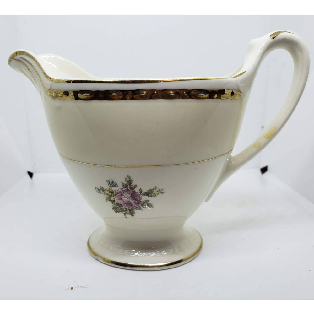 HOMER LAUGHLIN Georgian Eggshell creamer EUC